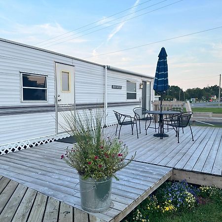 Pelican Motel Pelican Rapids Εξωτερικό φωτογραφία