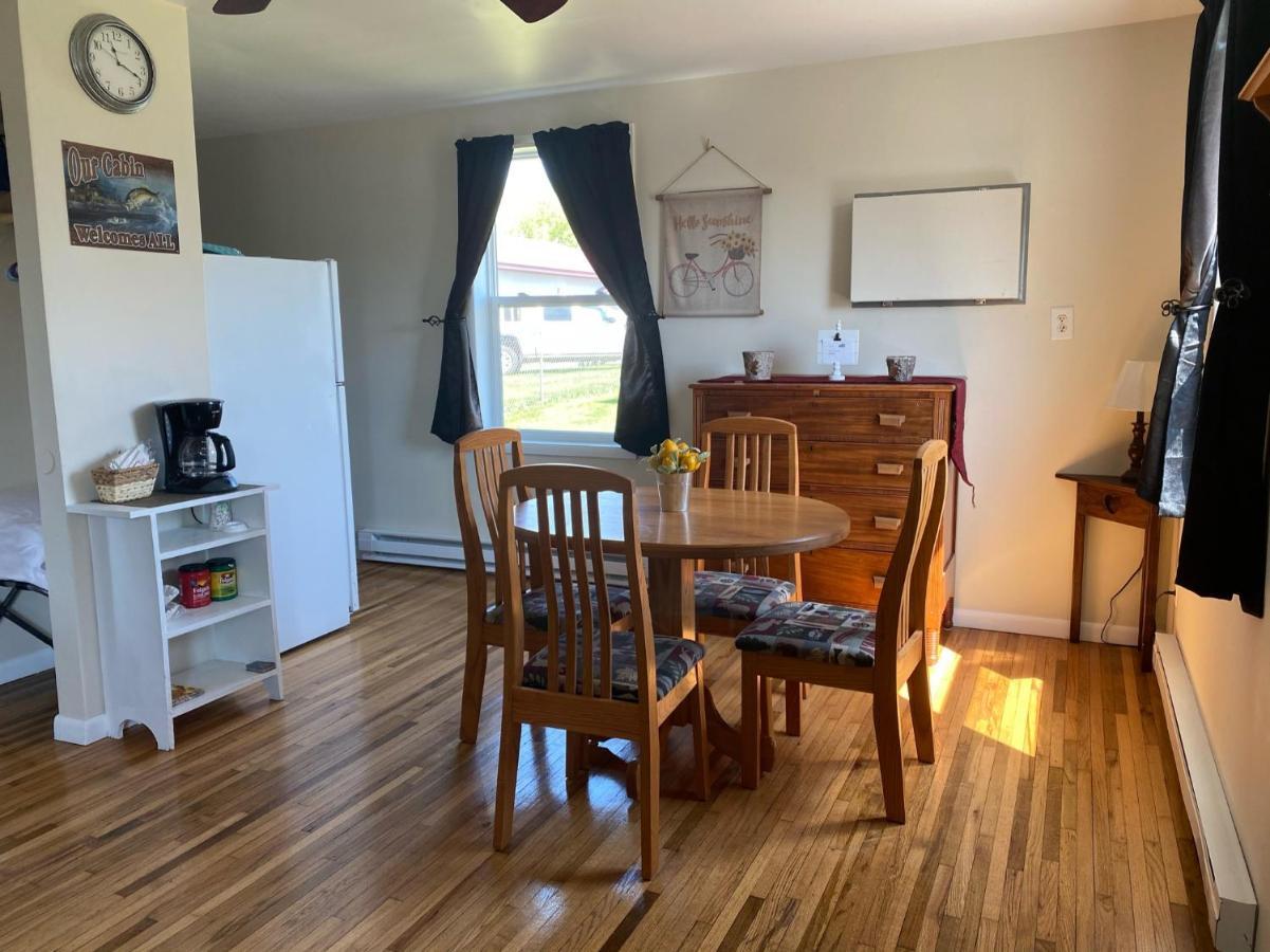 Pelican Motel Pelican Rapids Εξωτερικό φωτογραφία