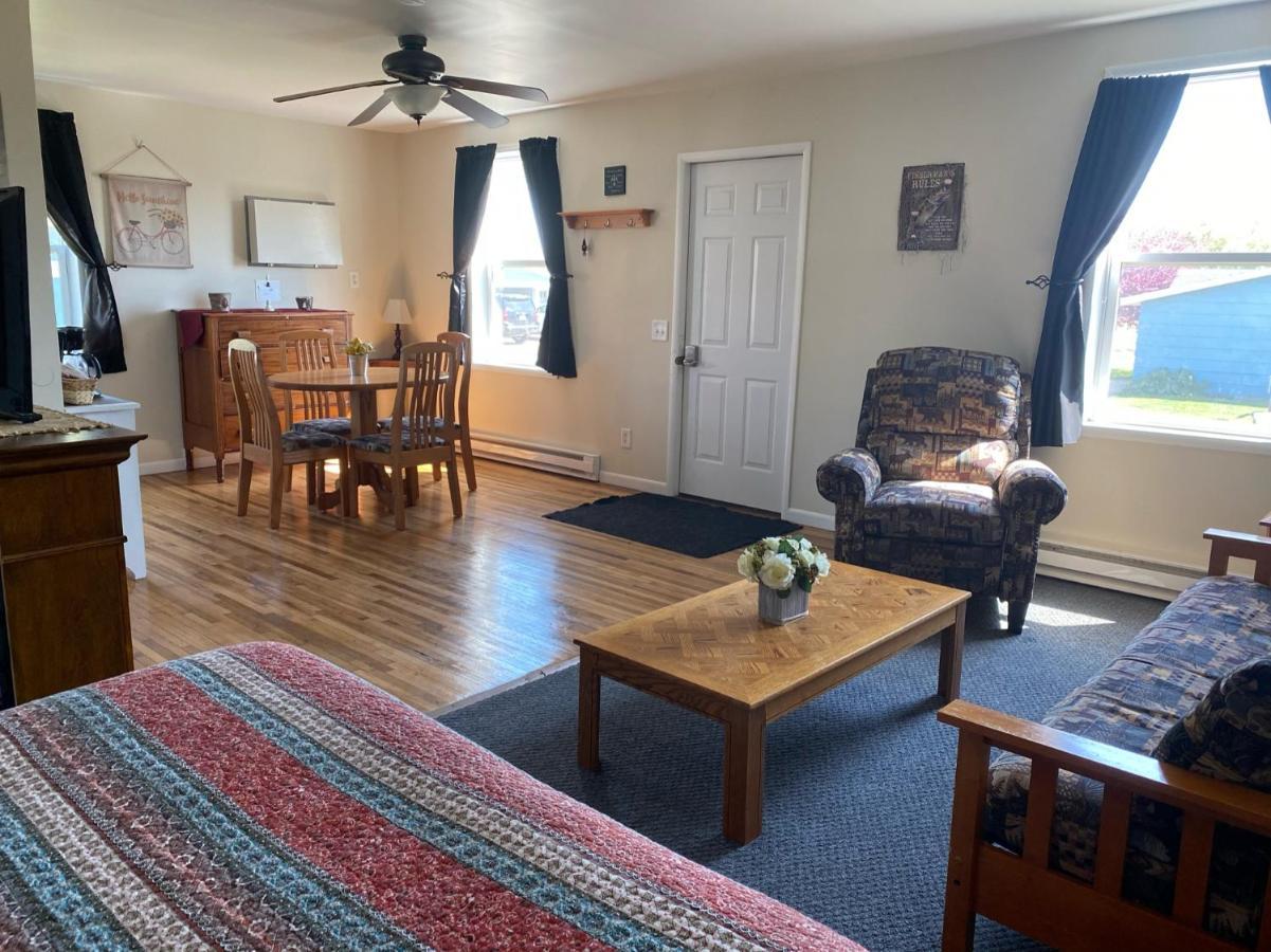 Pelican Motel Pelican Rapids Εξωτερικό φωτογραφία