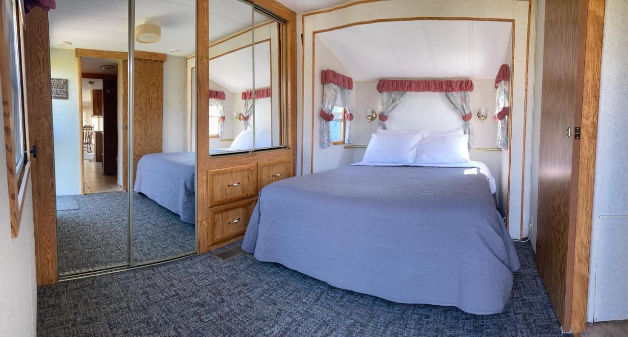 Pelican Motel Pelican Rapids Εξωτερικό φωτογραφία