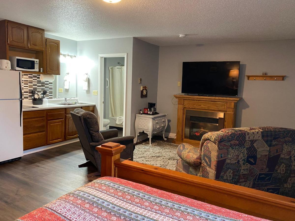 Pelican Motel Pelican Rapids Εξωτερικό φωτογραφία