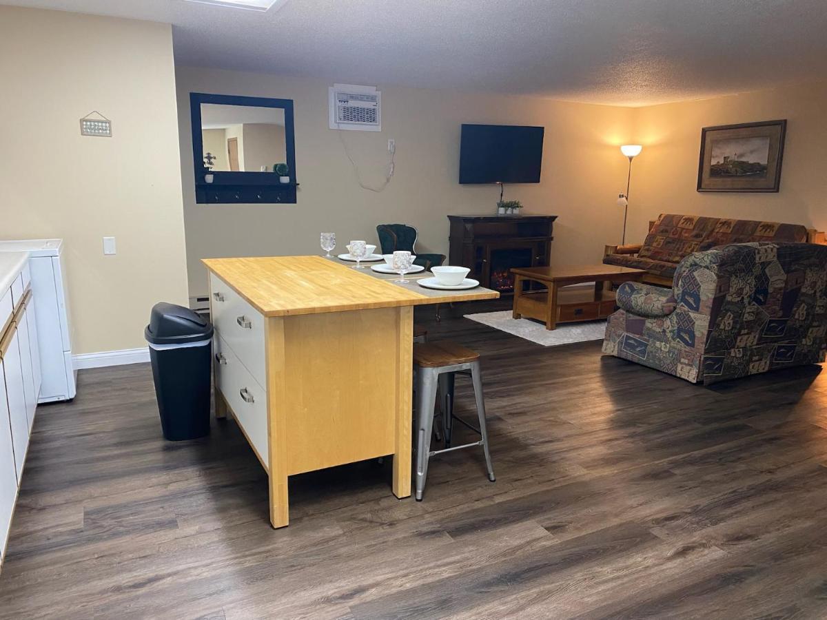 Pelican Motel Pelican Rapids Εξωτερικό φωτογραφία